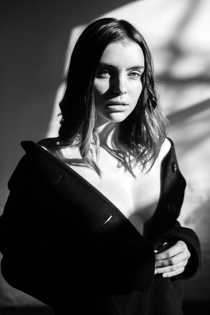 caitlin-photographed-by-sophie-cecile-xu-27.jpg